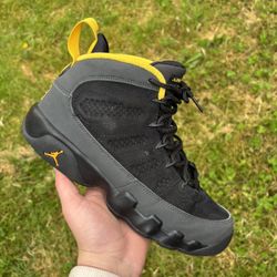 Jordan 9 Dark Charcoal University Gold
