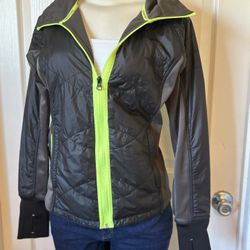 Women’s Northface Light Weight Jacket Meidum 