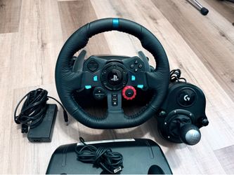Logitech G29 Racing Wheel + Pedals + Shifter – PS5 / PS4 / PC – Excellent Condition