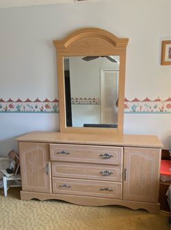 Bedroom set