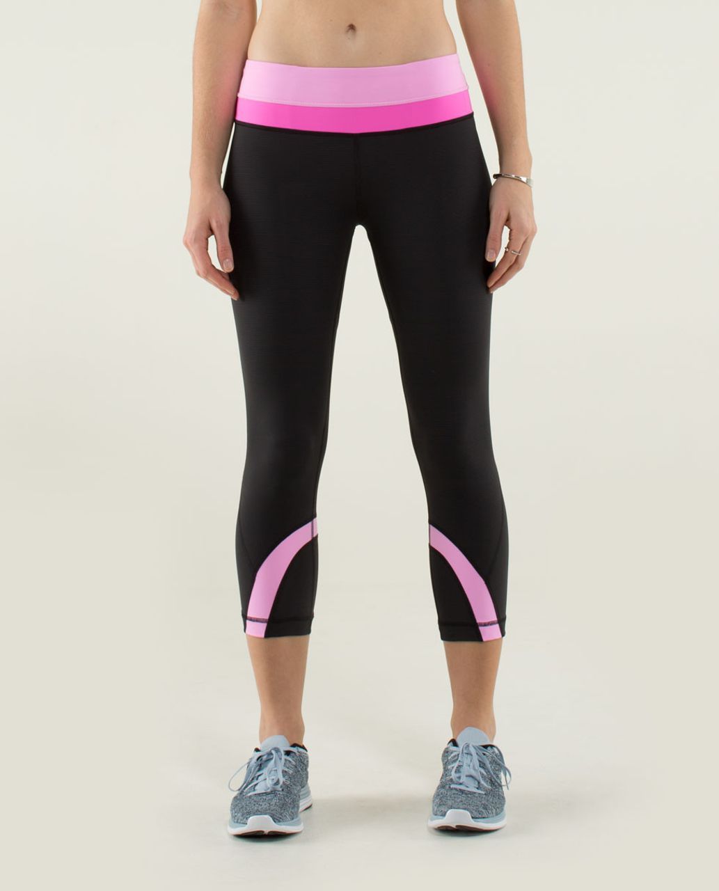 LULULEMON Wee Stripe Black Pow Pink Run: Inspire Crop II *ALLUX Workout Leggings