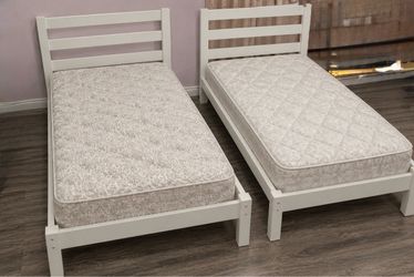 Two twins beds in good conditions with good mattress