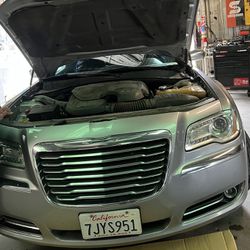 2013 Chrysler 300 Front Bumper