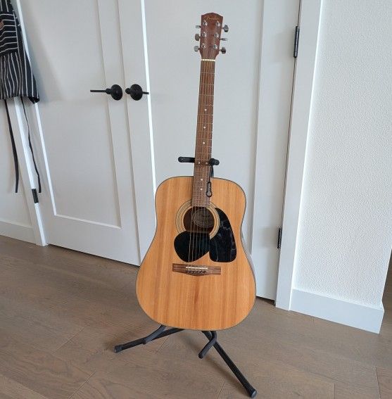 Acoustic Guitar plus Stand