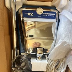 Commercial Upright Vacuum 