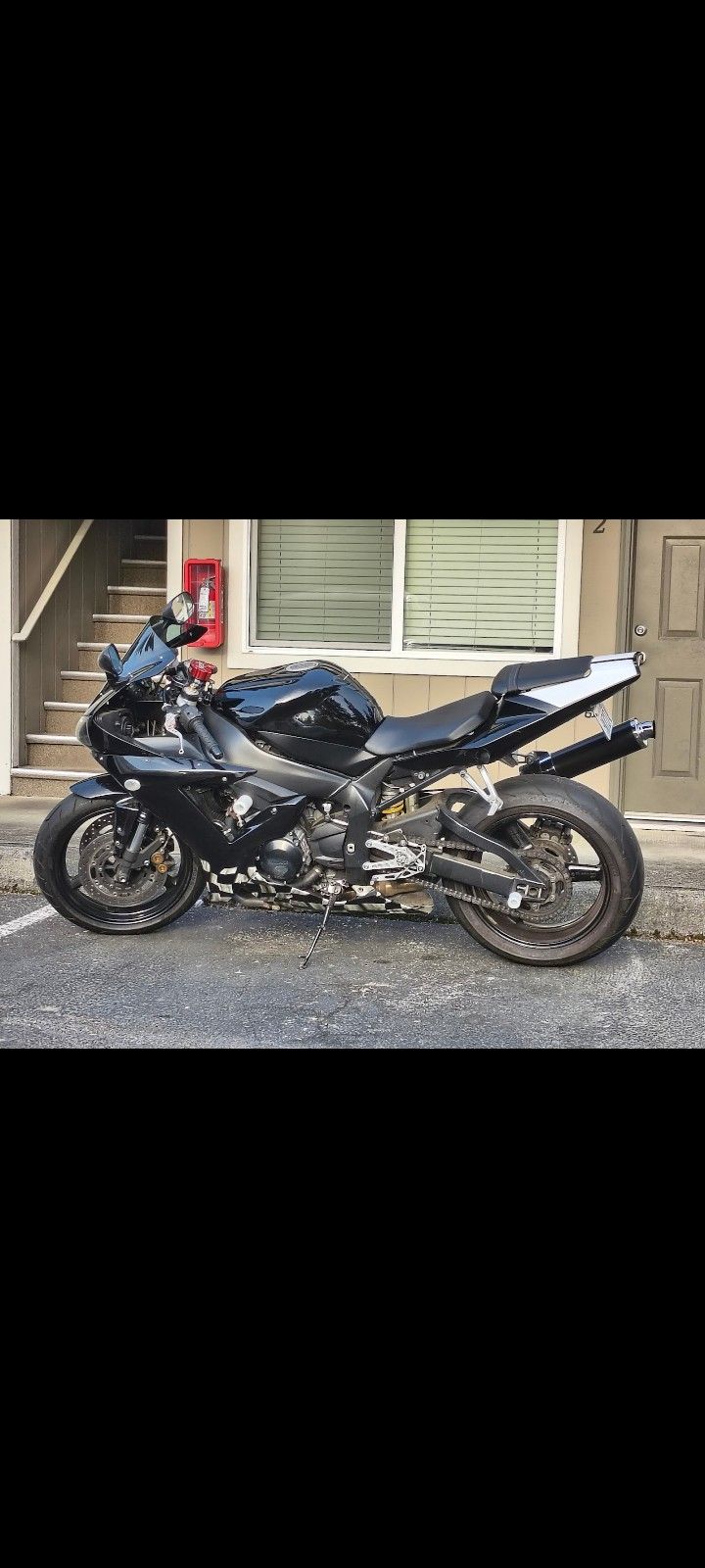 Yamaha R1