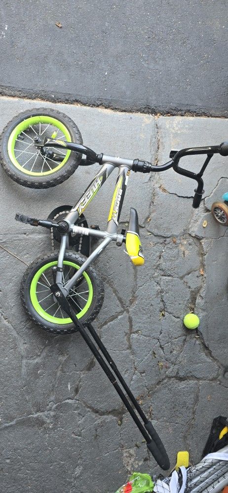 12 Inch Bike With Training Handle