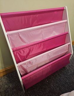 Kids bookshelf