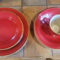 Dinnerware 16  Piece Set