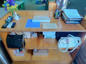 FREE CHANGING TABLE COME AND GET IT