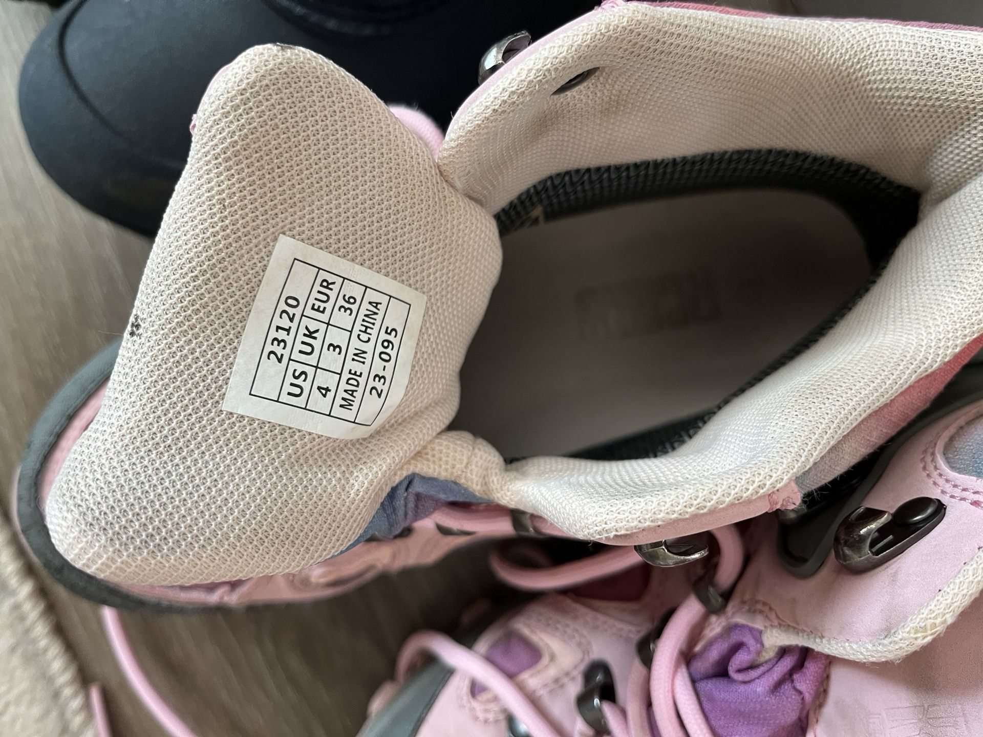 Young Girls Shoes, 5 Pairs