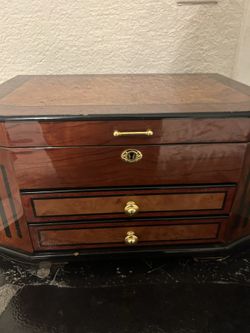 Antique Wooden Jewerly Box