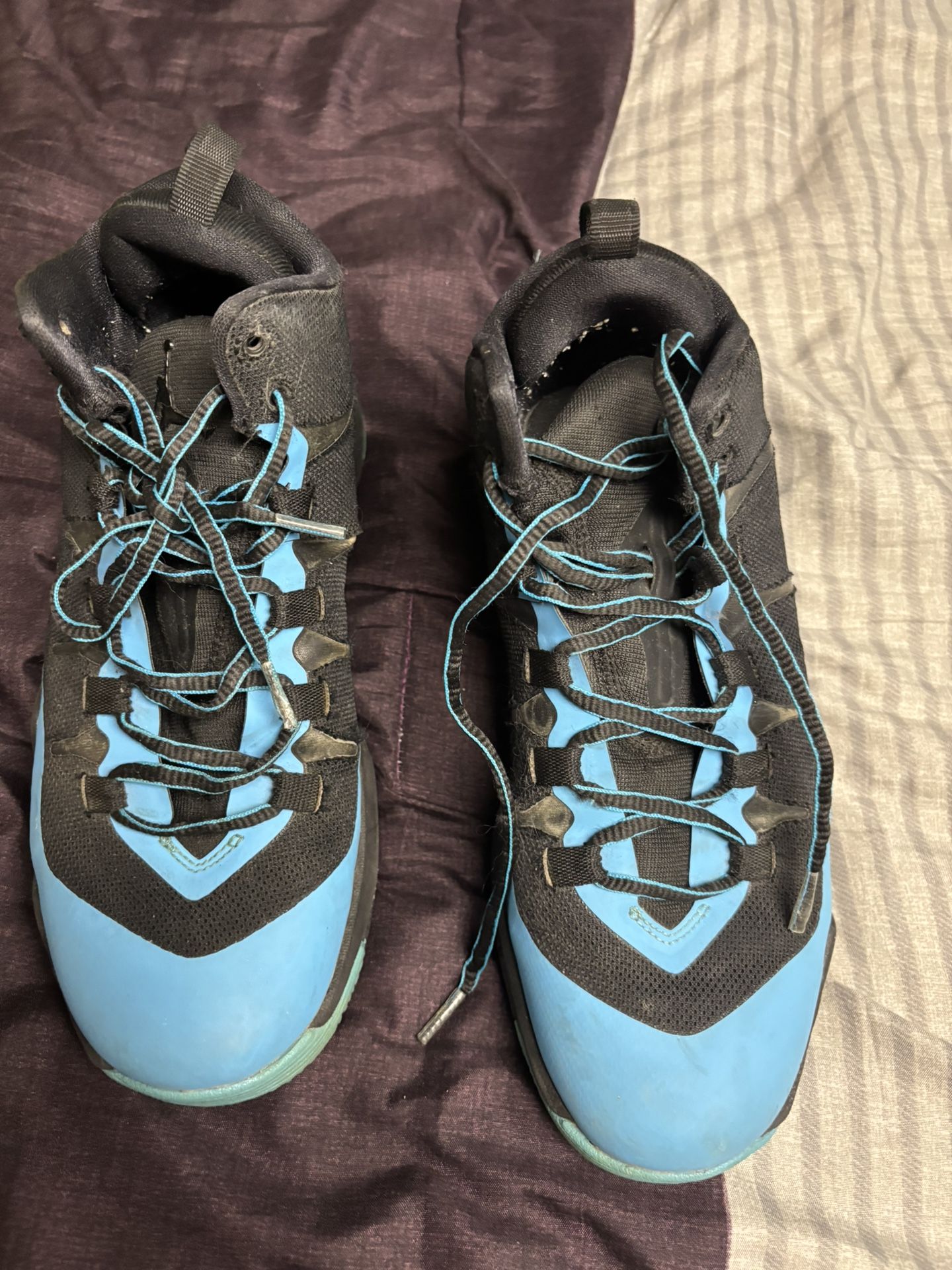 Women / Men Shoes Size 6.5