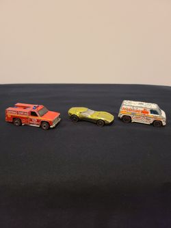3 Vintage Hot Wheels Redlines