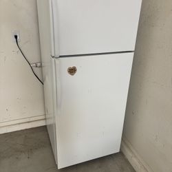 White Refrigerator (Whirlpool)  