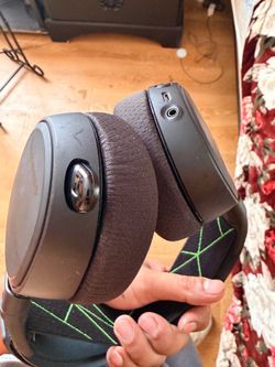Steelseries bt headphones