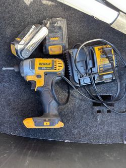 Impact drill dewalt 1/4