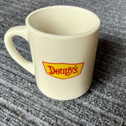 Vintage Denny’s Color Changing Christmas Mug