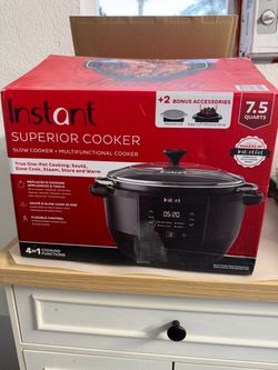 Slow cooker