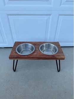 Pet food bowl set, with Hairpin legs