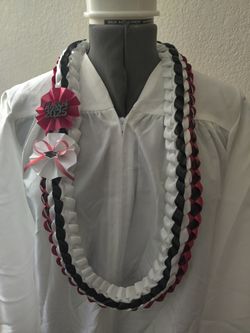 4 Ribbon Lei 🎀🌺
