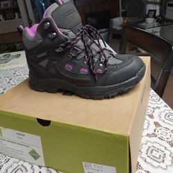 Woman's  Mountain Hiking Boots