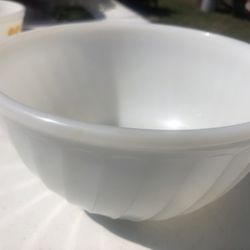 Vintage  Fire King Mixing  Bowl  Oven   Made In USA