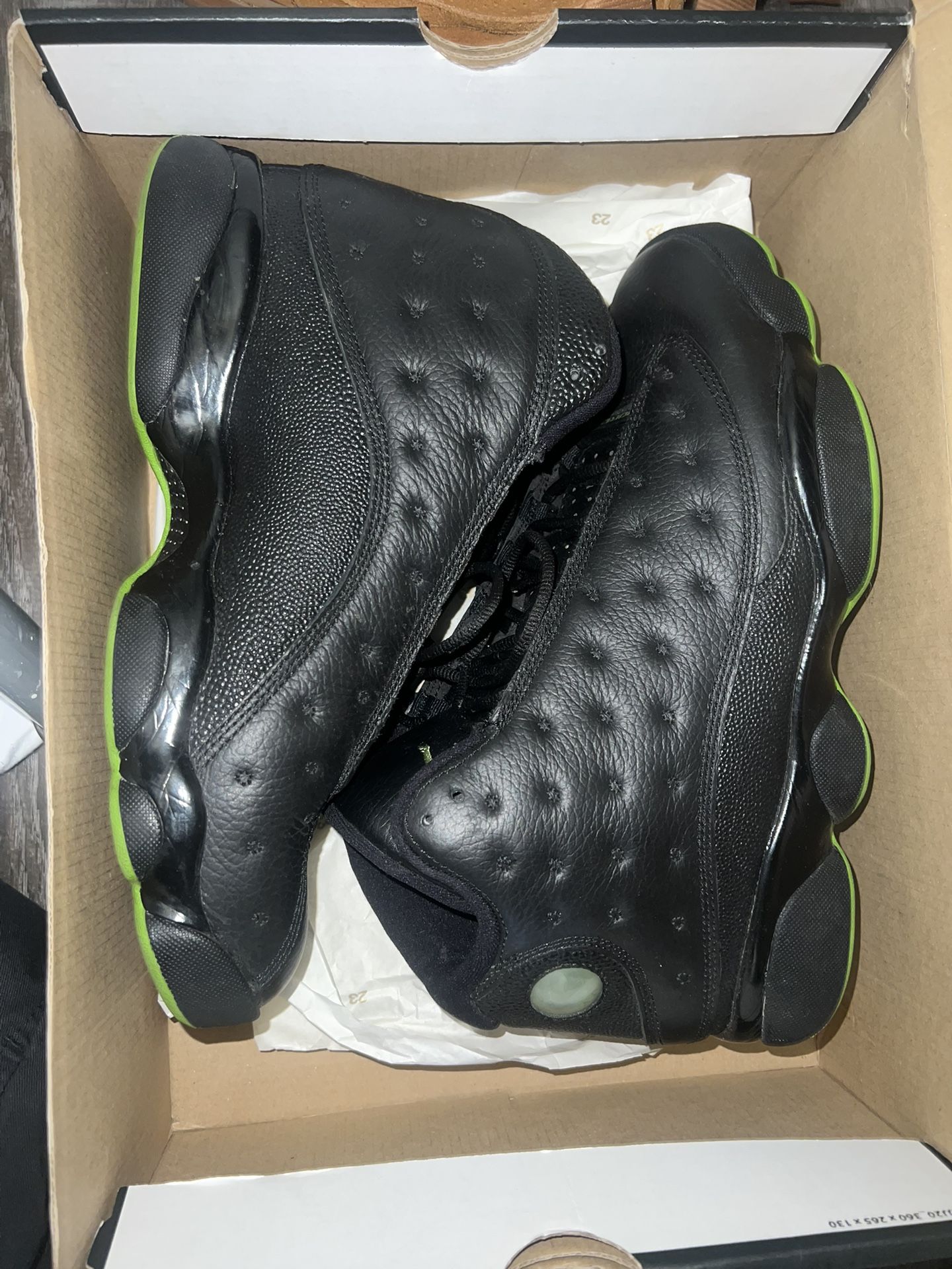 Jordan 13 Altitude ( SIZE 10 )
