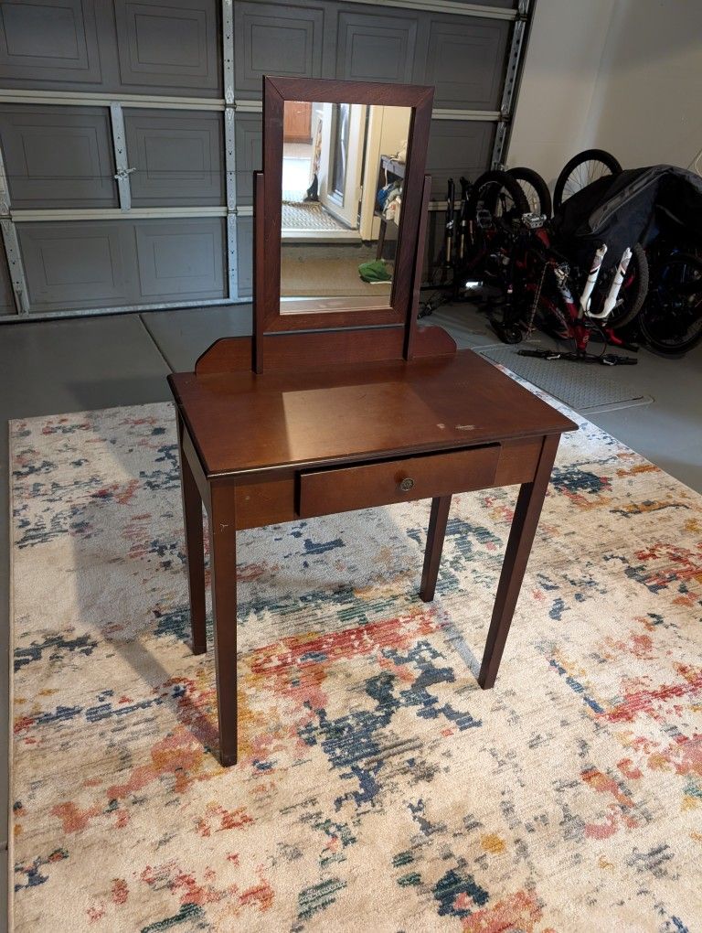 Brown Vanity With Mirror