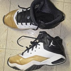 Men's Jordan's Shoes Size 9