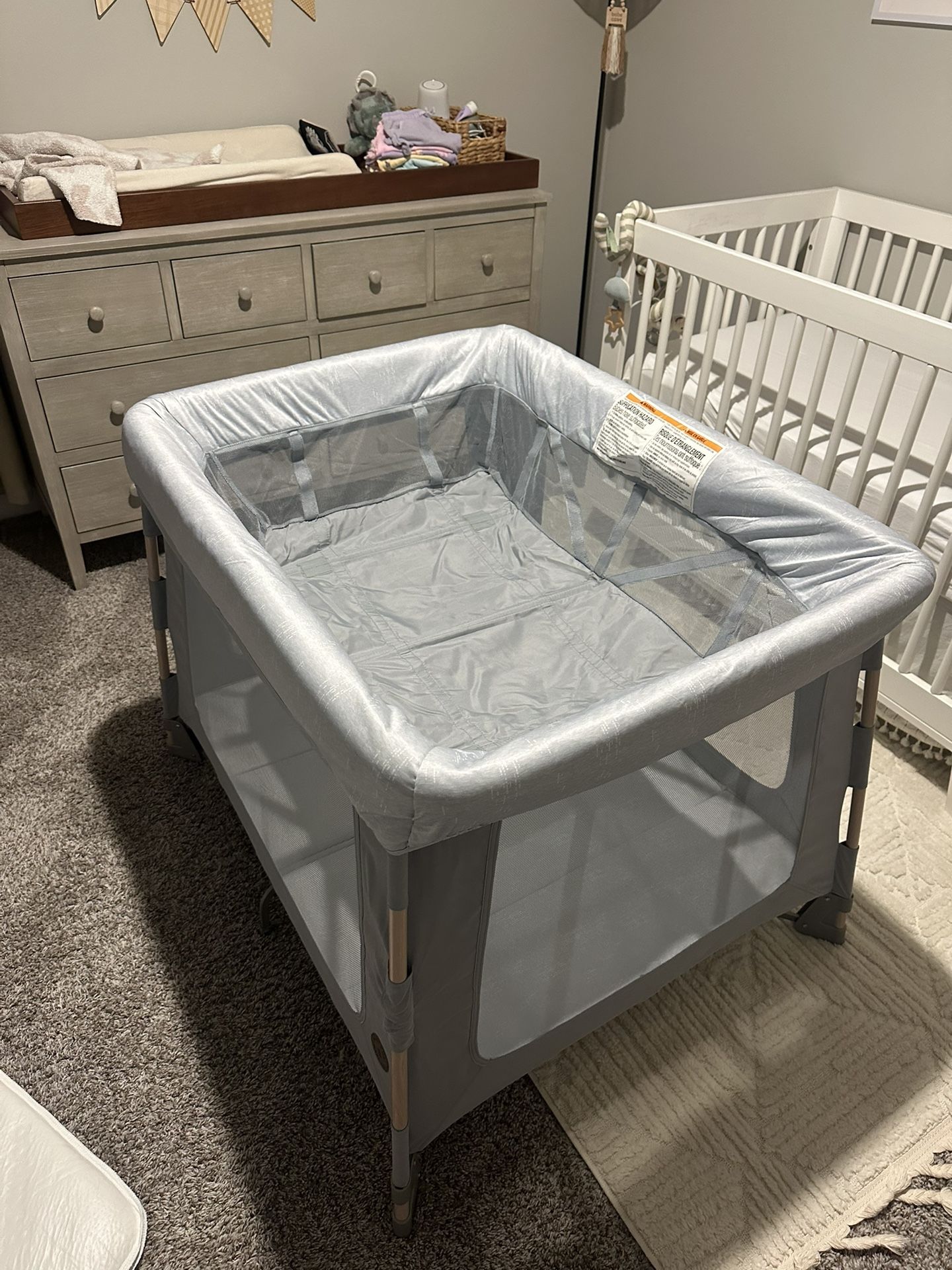 Maxi-Cosi Baby Play Pen (pack and Play)