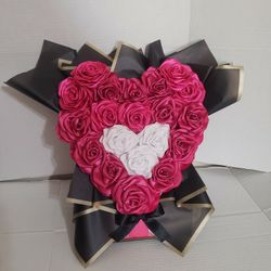 Corazón Con Rosas Eternas