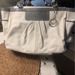 Coach Like New Purse (owned But Never Used)