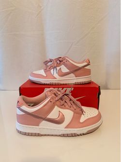 Nike Women’s Dunk Low Pink