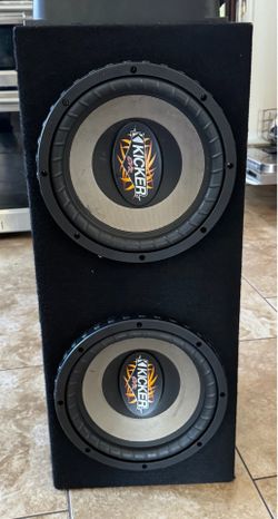 Kicker Speakers with box and Amp