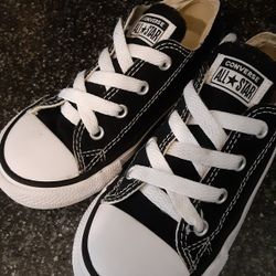 Converse Toddler 9 Great Condition 