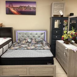 4 Pc Queen Bedroom Set
