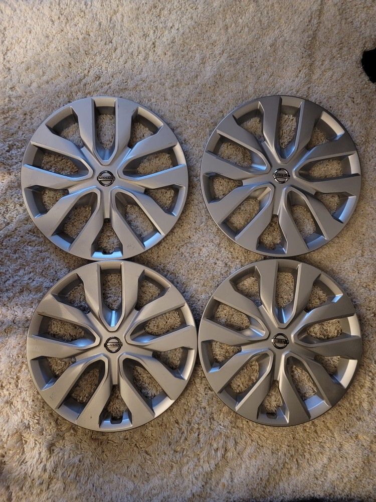 2014- 2020 Nissan Rogue Hubcaps 17" Oem