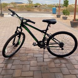 Nighthawk Men's Mountain Bike, Black and Green, 26-inch