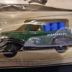Liedeo Vintage metal model cars $,10 each.