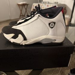 Jordan 14 Retro Black Toe