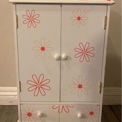 Doll Closet