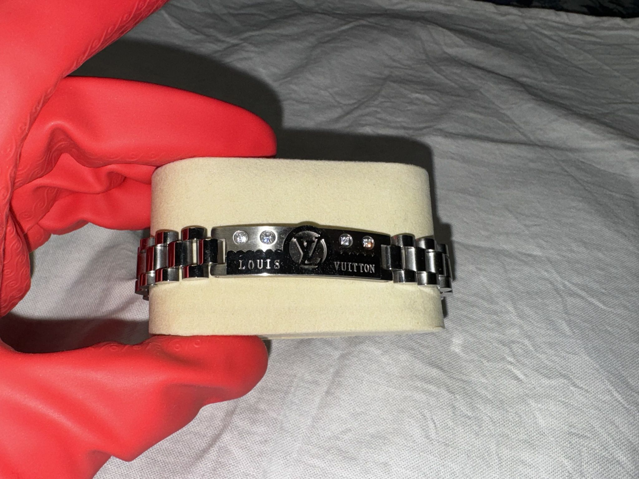 Luis Vuitton Bracelet 