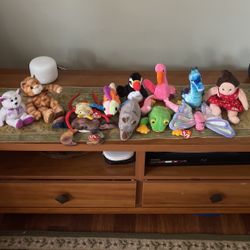 10 Beanies And 2 Other