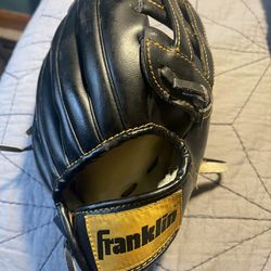 BASEBALLe GLOVE!!!! FRANKLIN DON MATTINGLY SIGNATURE SERIES LEATHER LACED LEFT HANDED KID CHILD GLOVE BOY GIRL