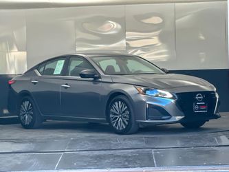 2025 Nissan Altima