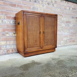 Mid Century Modern Hekman Small Cabinet Credenza Buffet Entryway Table Vintage 