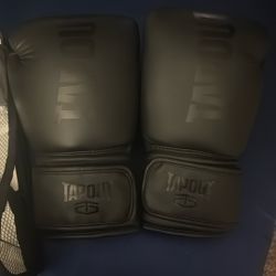 tap out 10oz boxing gloves