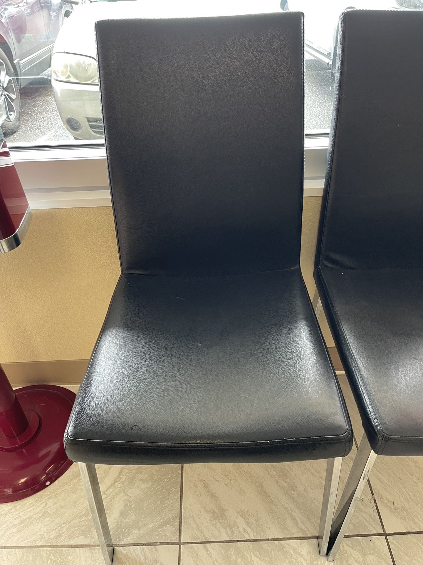 FREE CHAIRS