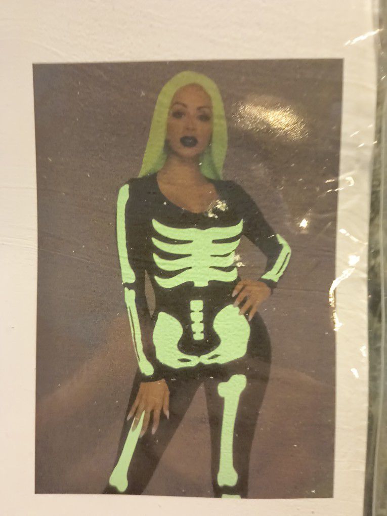 Leg Avenue Women's Glow in The Dark Skeleton Bodysuit Halloween Costume

